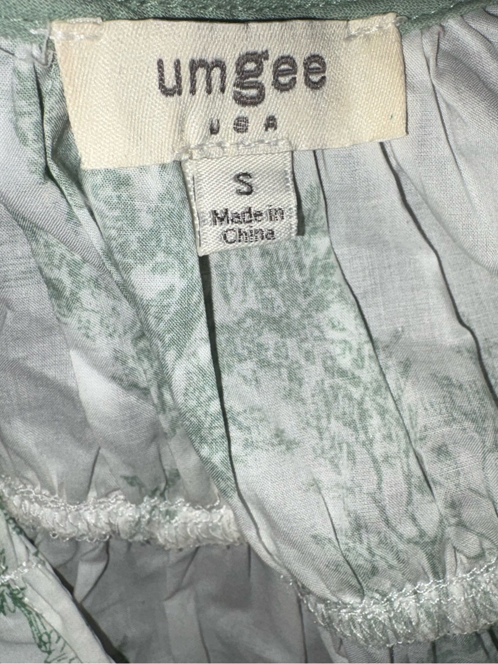LN Umgee Green White Toile Print Puff Sleeve Poplin Blouse in Sea Green - S - Picture 10 of 13